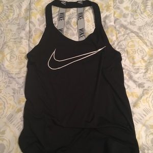Nike workout top 🙂